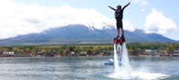 富士山を眺めて空中散歩。山中湖で注目度№１のニューアクティビティ。