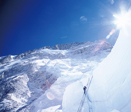 女性として最高齢でのエベレスト登頂記録を持つ、珠玉の女性登山家に訊く